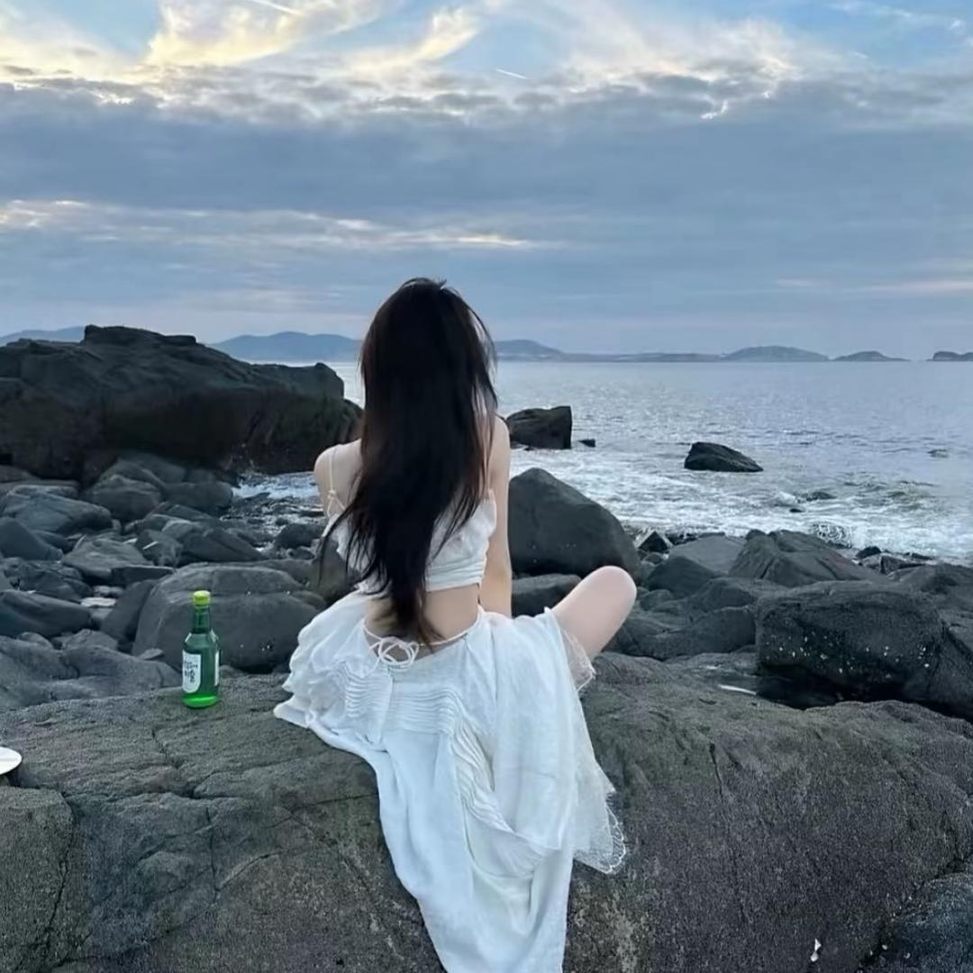 难逃的情^.