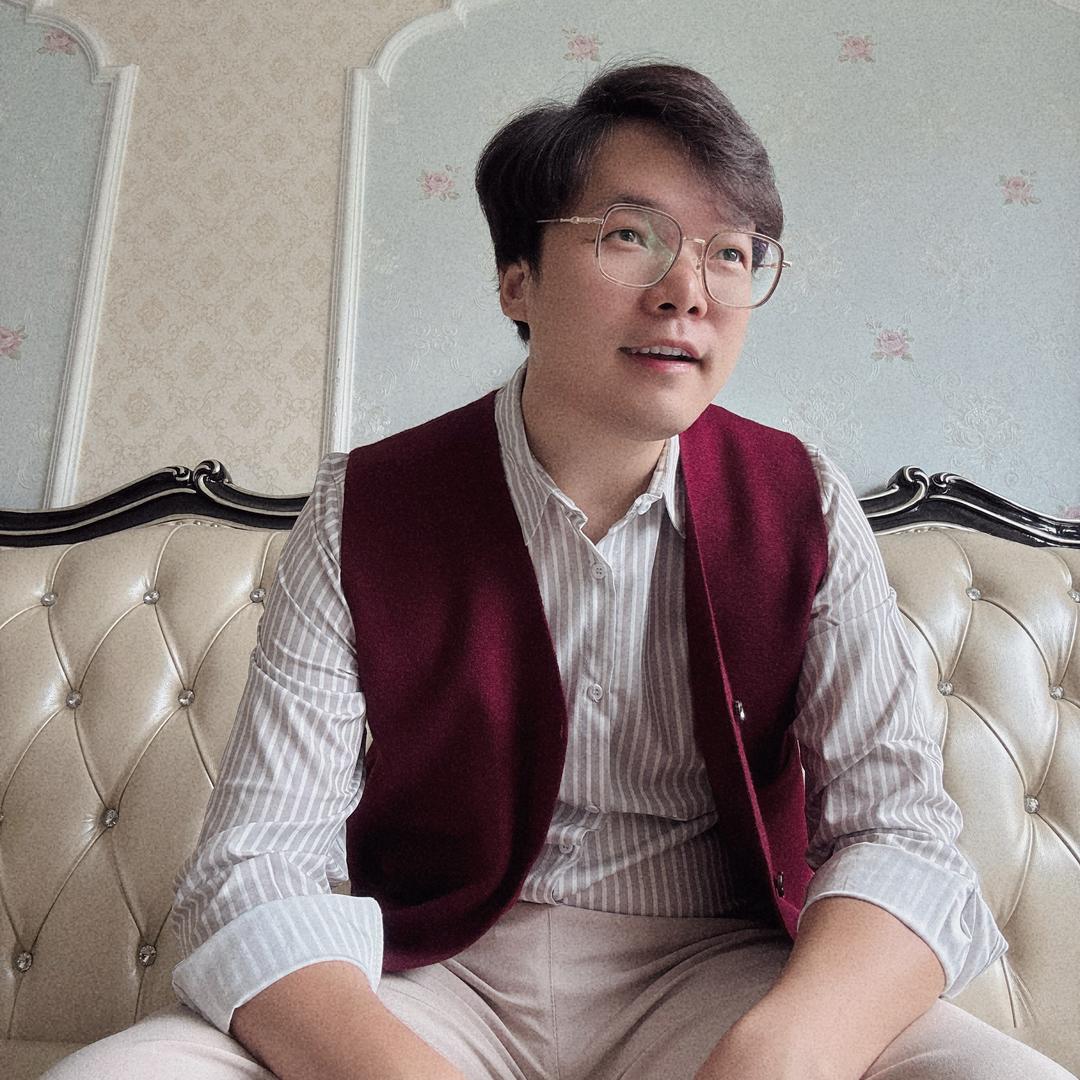 导演编剧作家丁浩