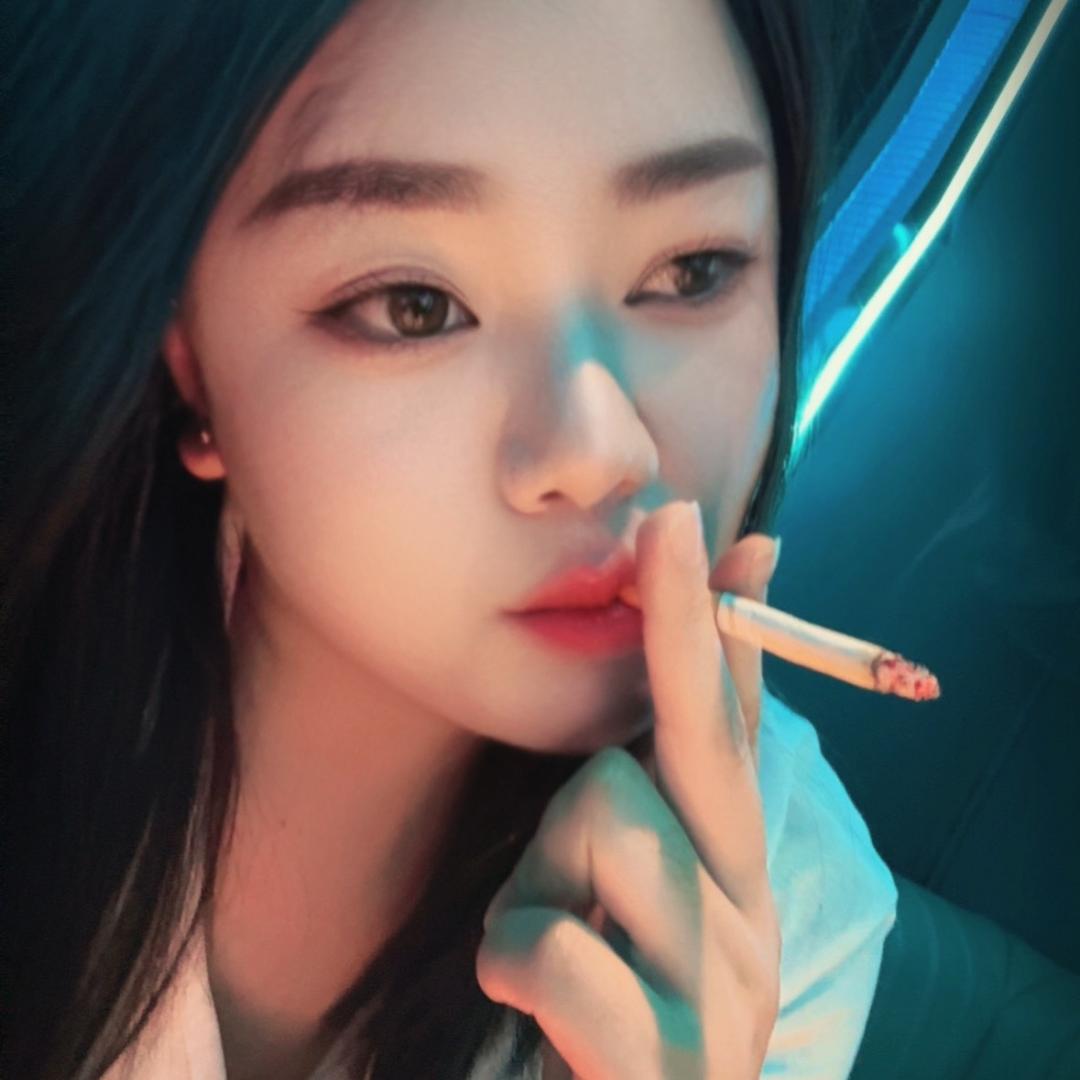 ζ᭄小嘴欠吻ꦿ᭄
