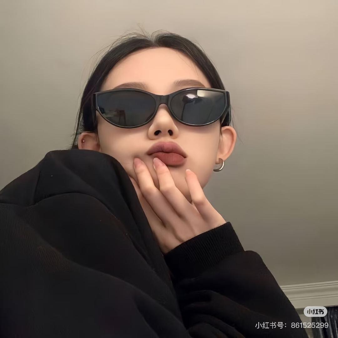 小熊不谈恋爱
