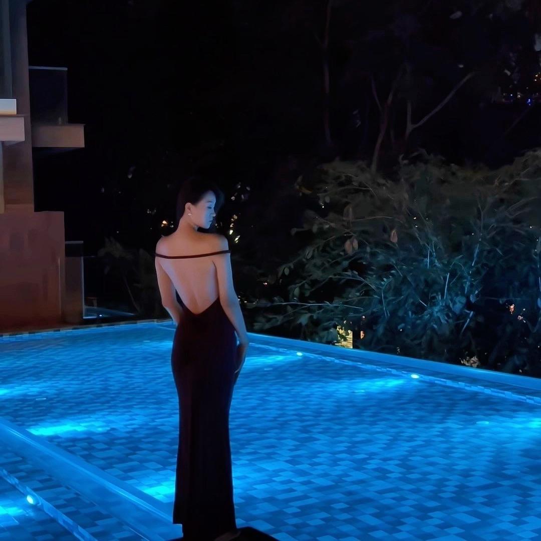 Yan 如玉