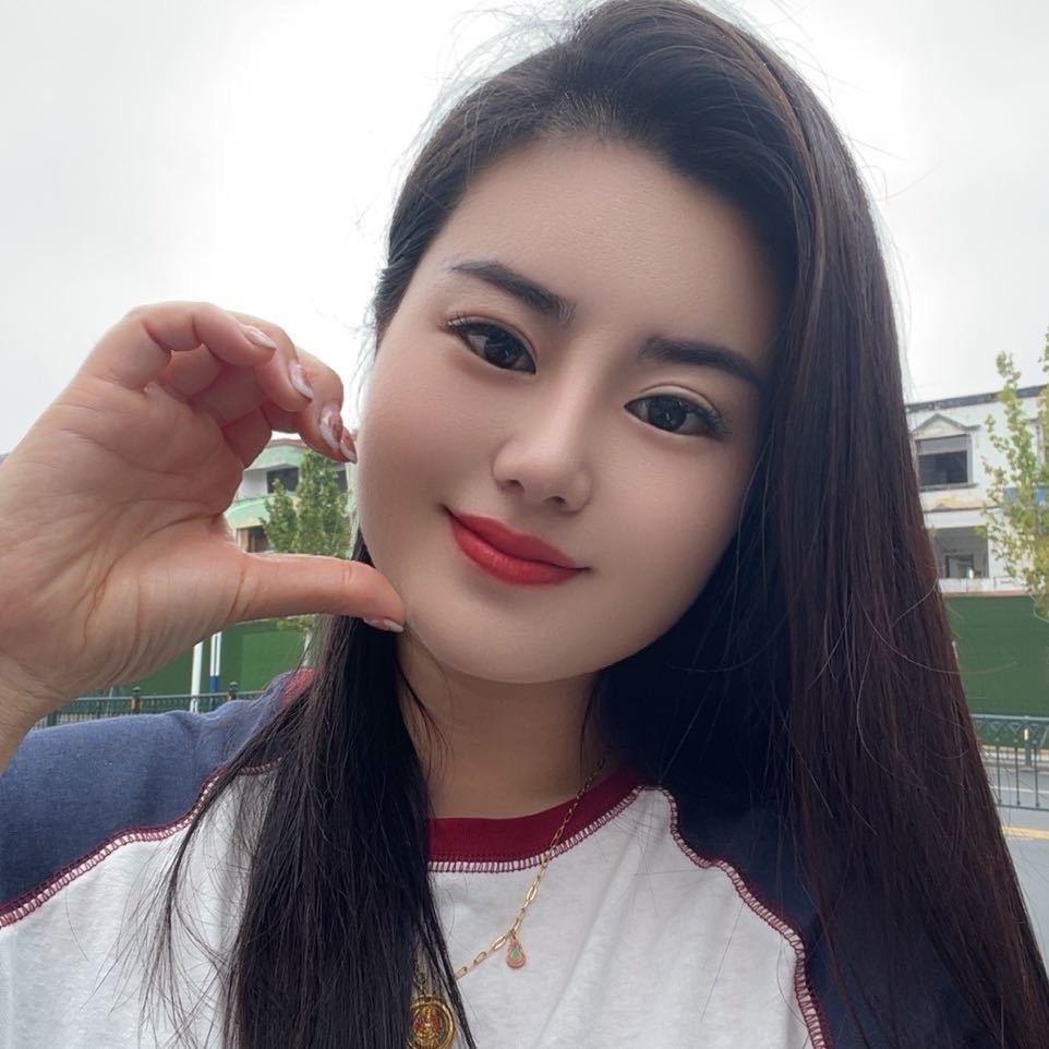 刘佩手机贴膜维修