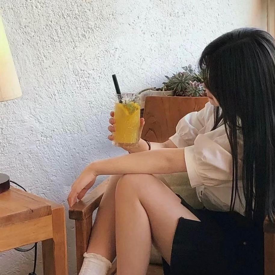 莹莹吖
