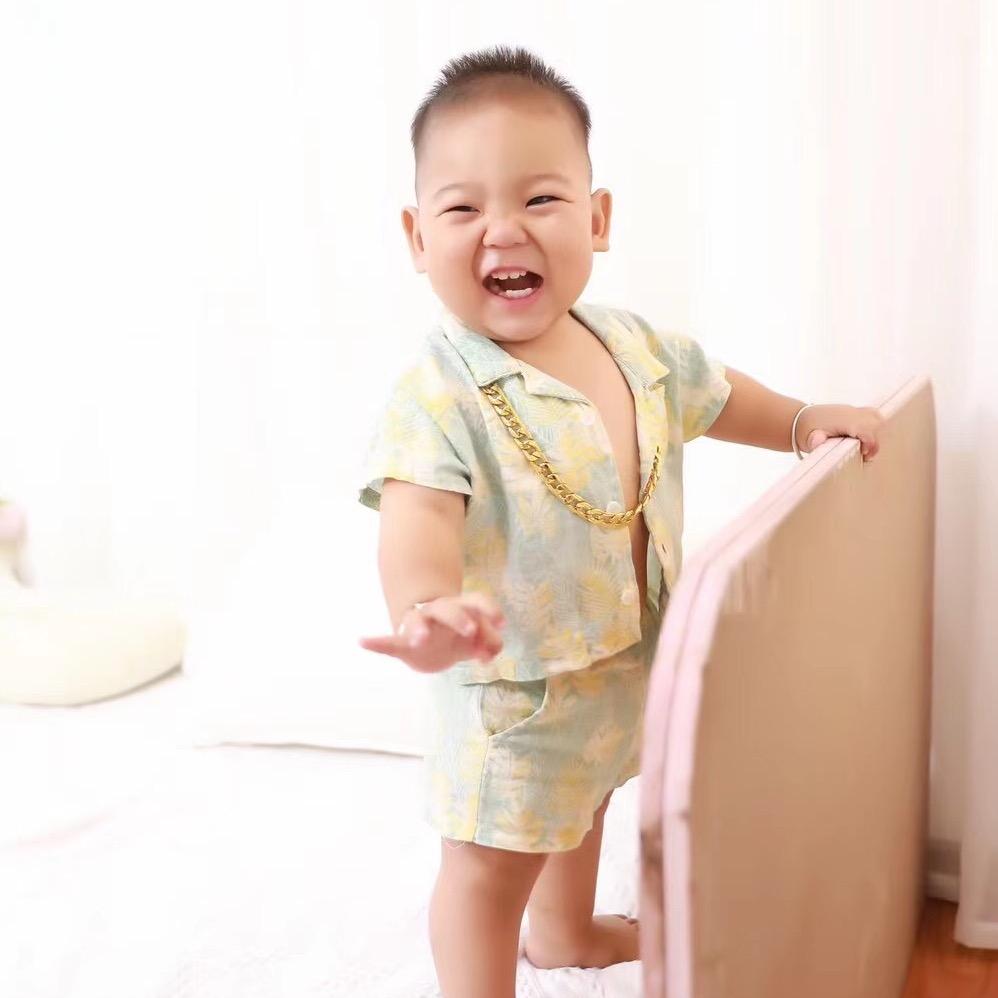 陈辰奶奶。      ．