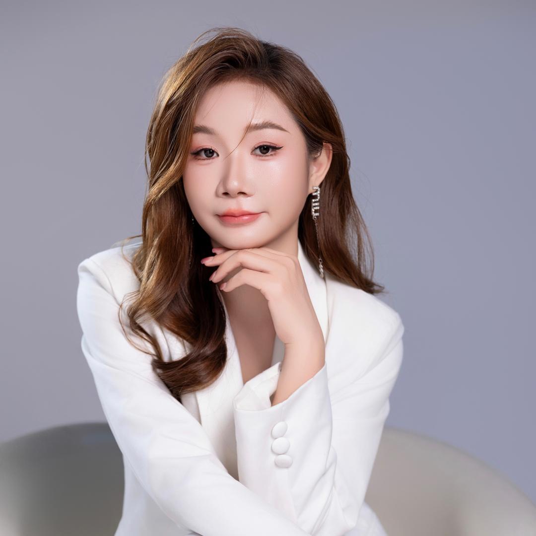 露露美学穿搭（私服号）