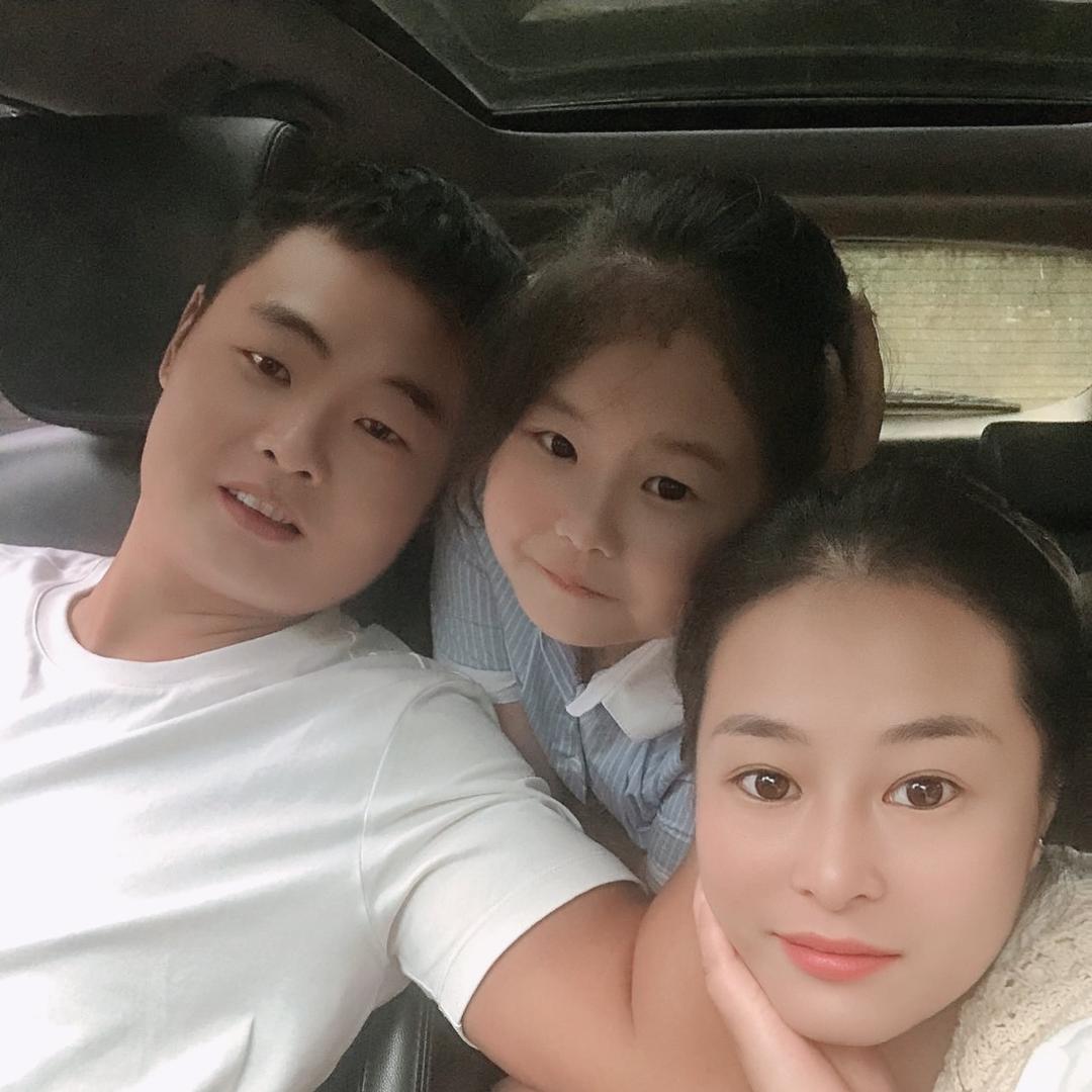 杨莉