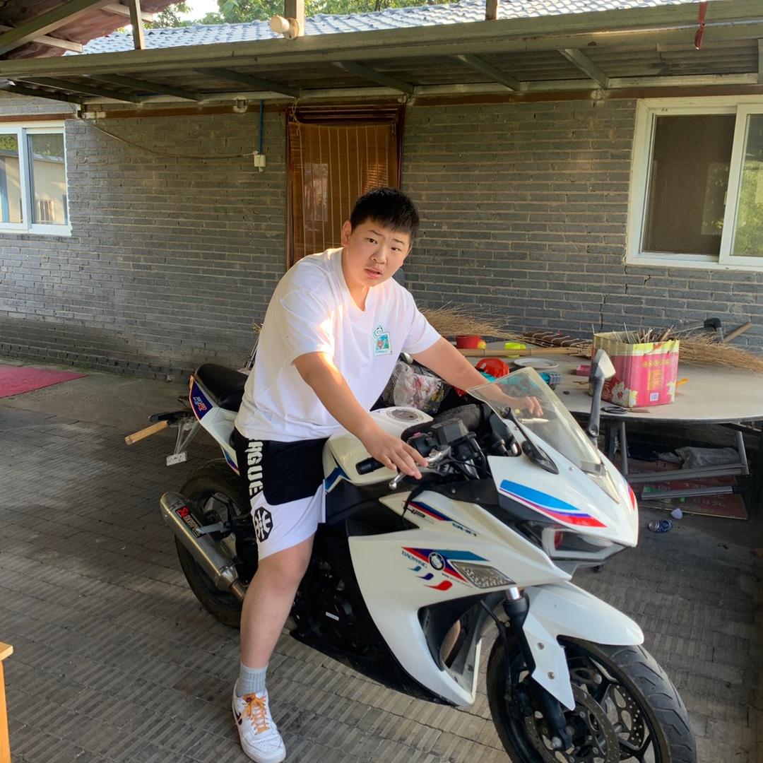 华乐（互）👨🏿‍🦳