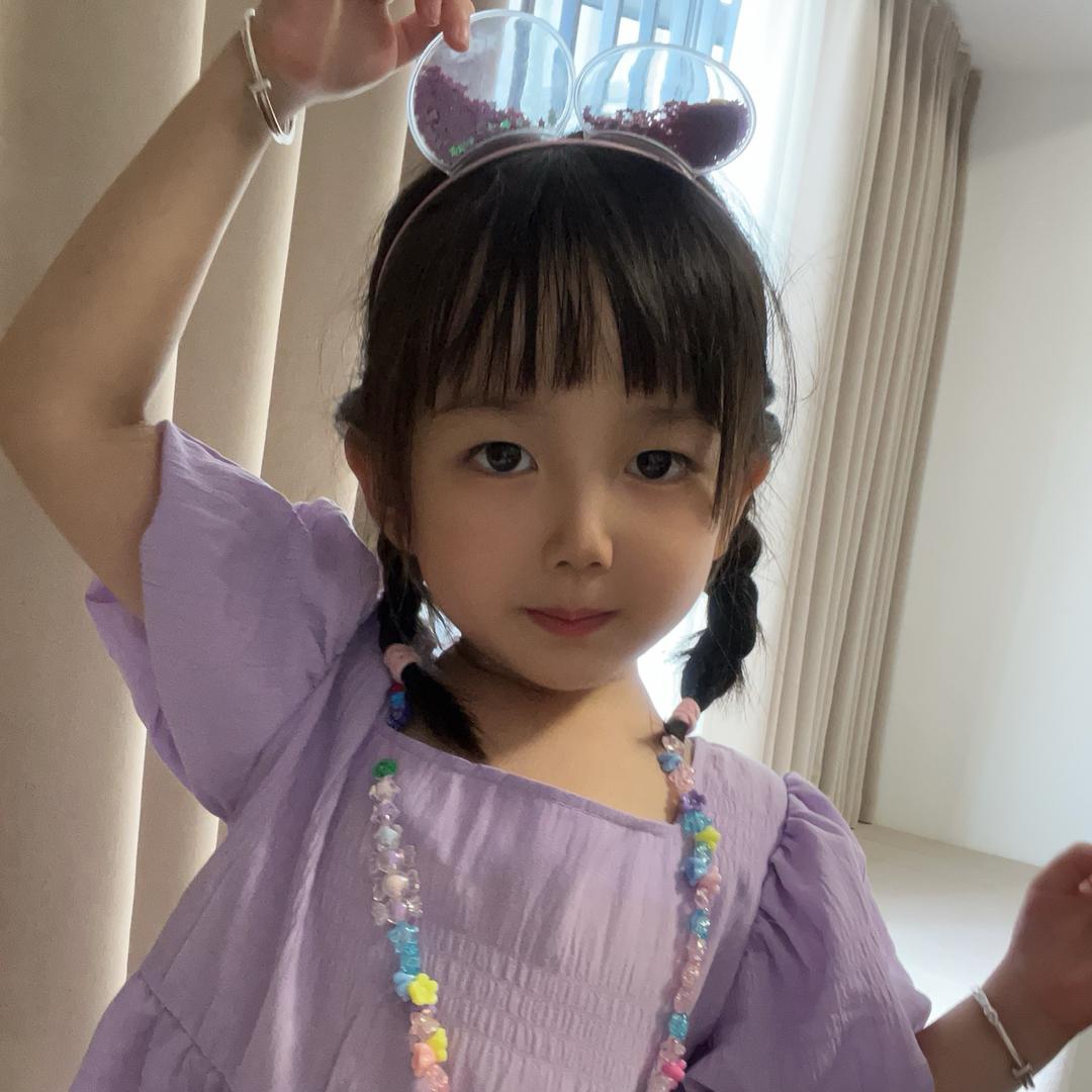 桐桐 .