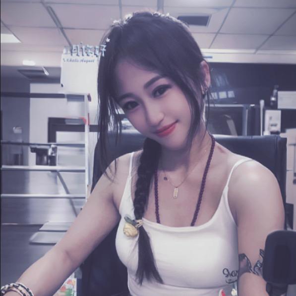 ╰︶糖果超朲 👑