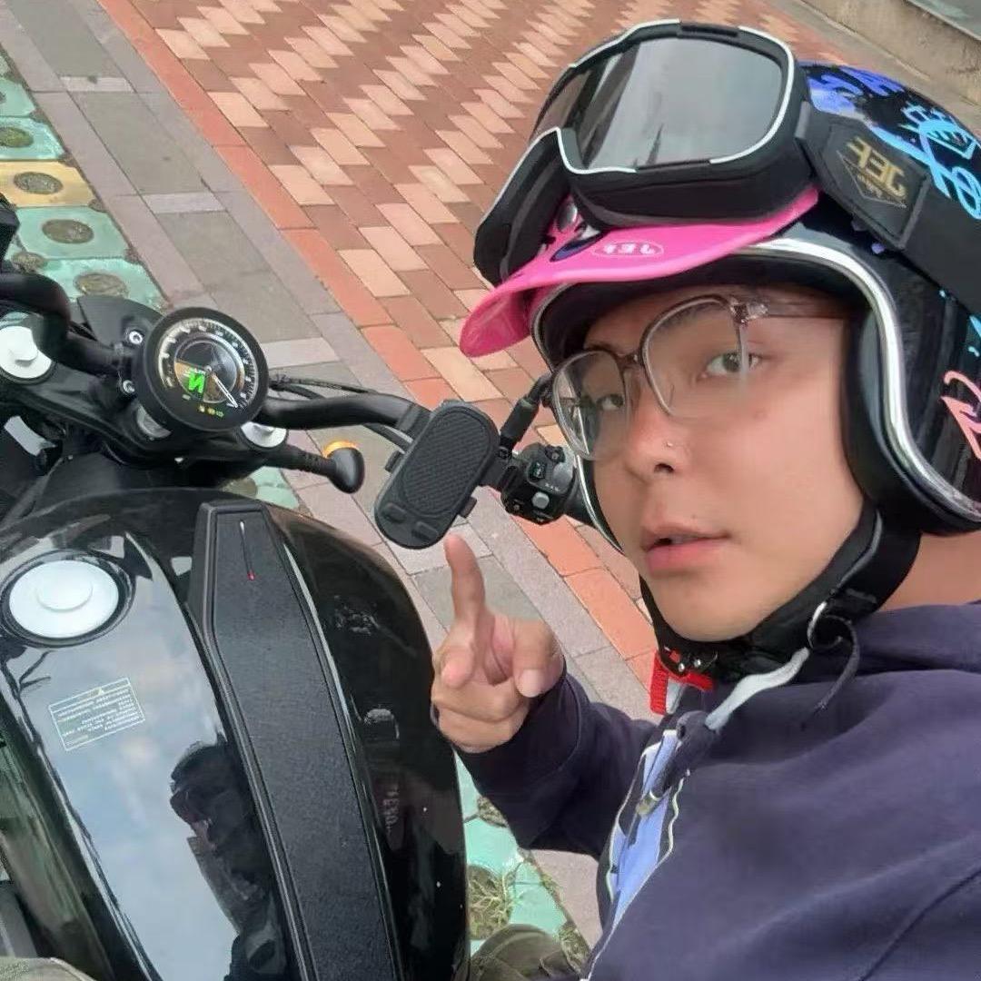 狂舔蟑螂yu足
