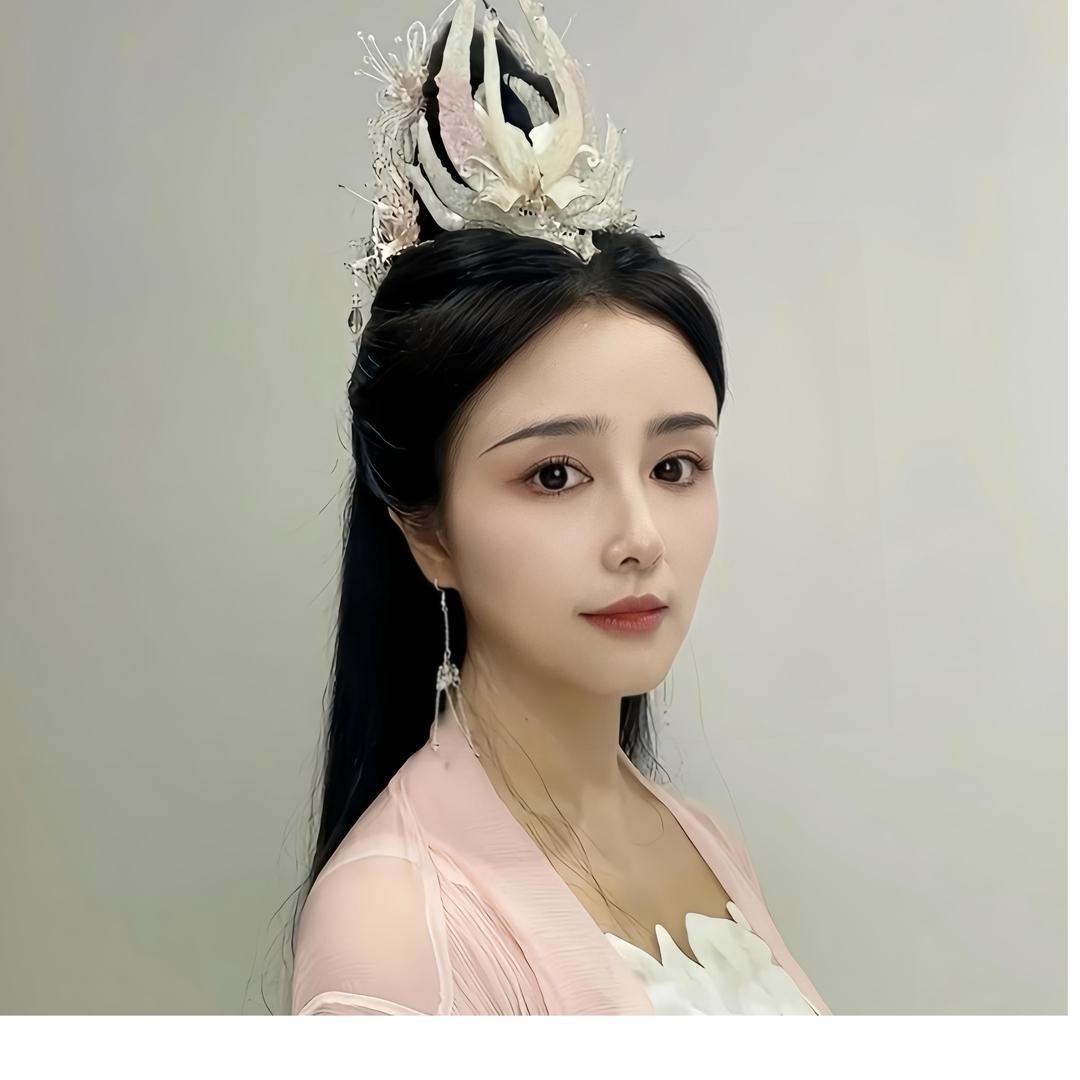 佼佼