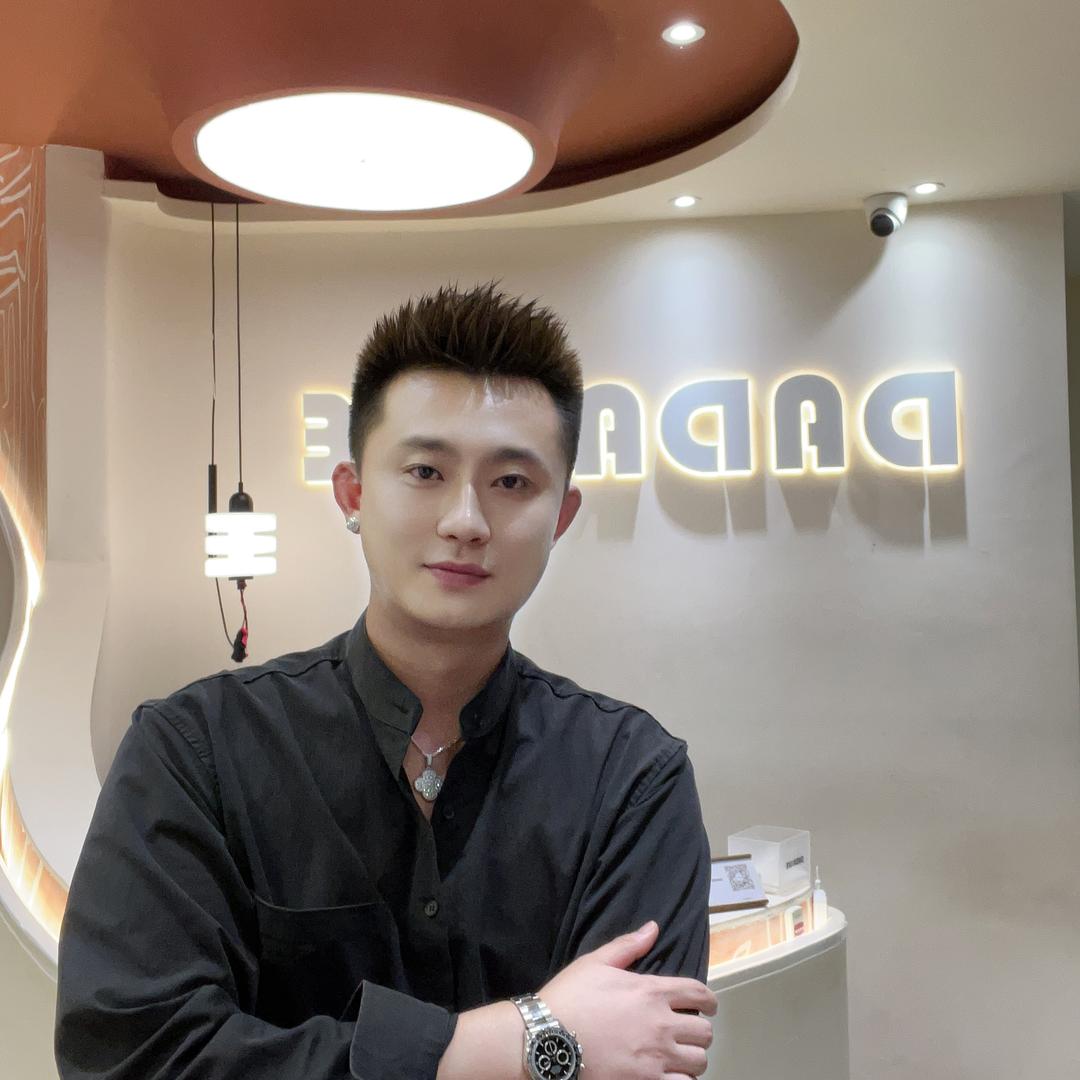啊泽君美发店