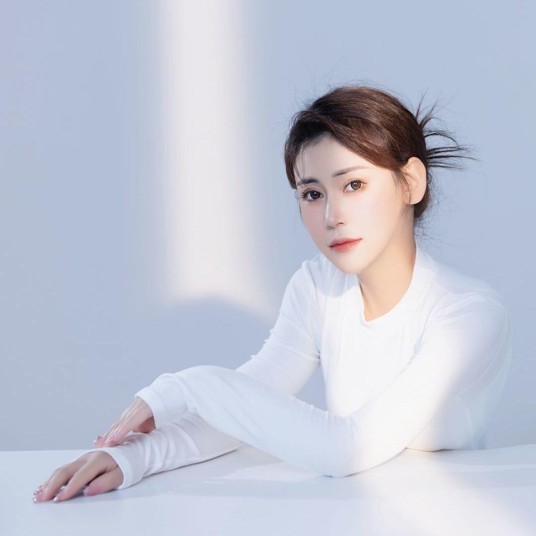 Me美画轻奢明明