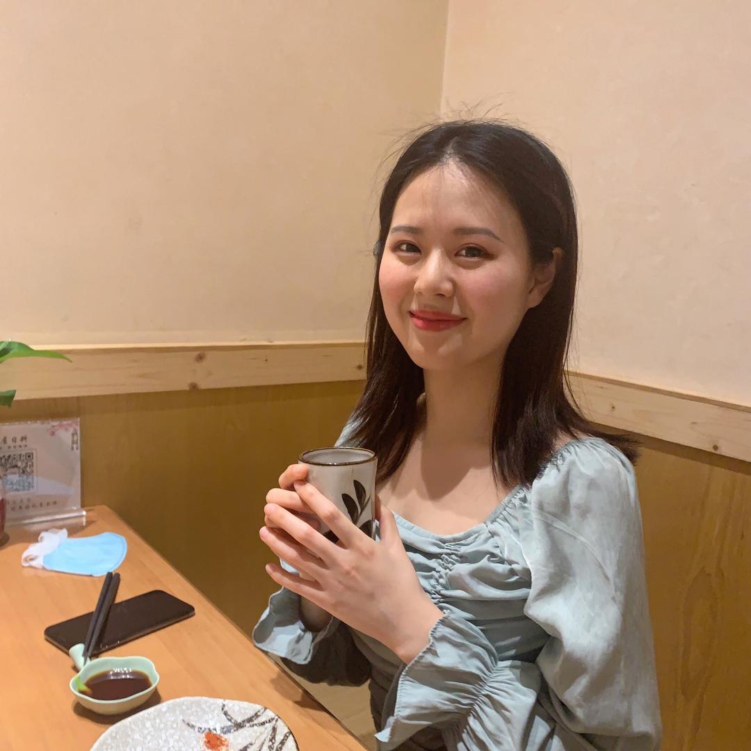 就叫阿颖吧