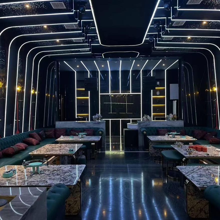 新天地K歌沐足店长