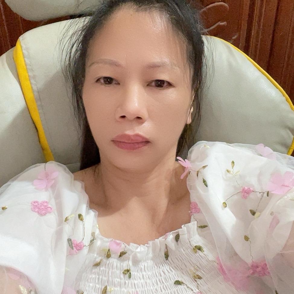 西兰不固定唱歌聊天主播