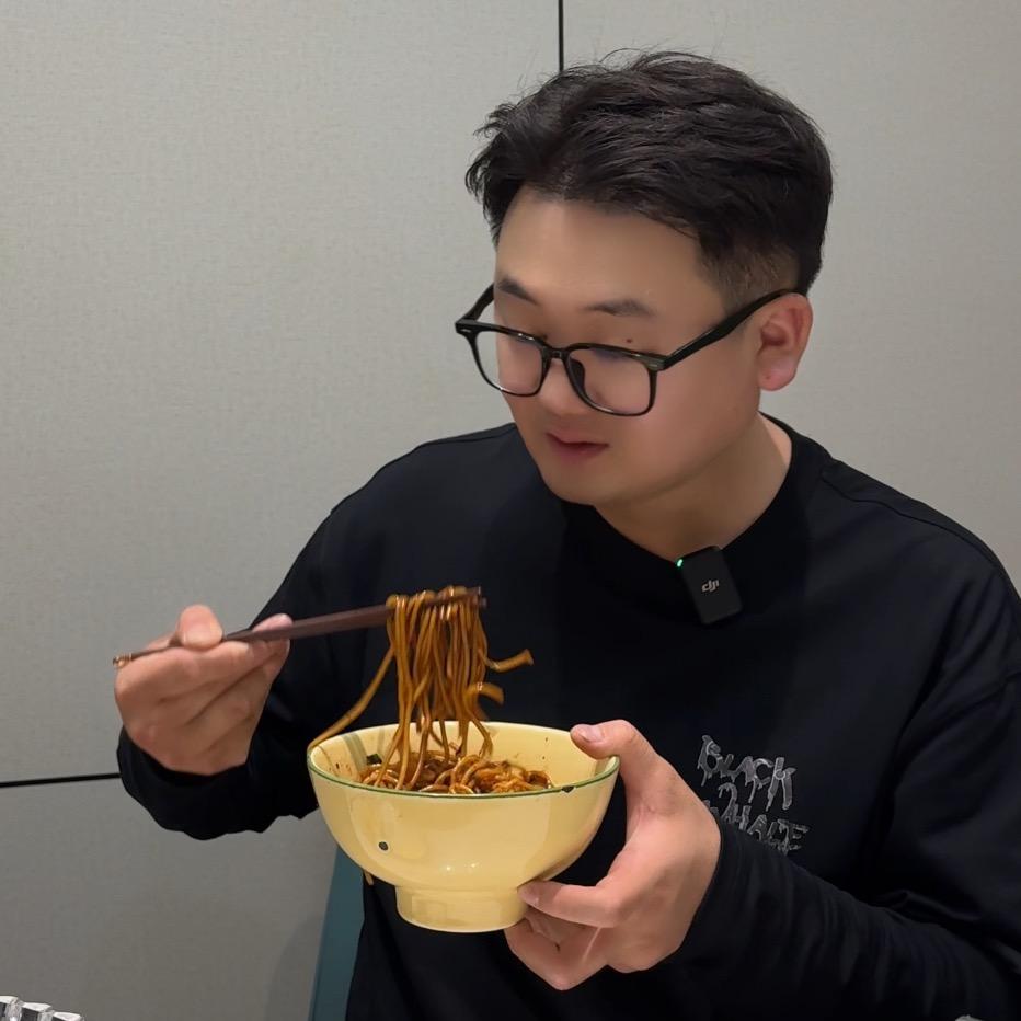 江子澄吃胖了