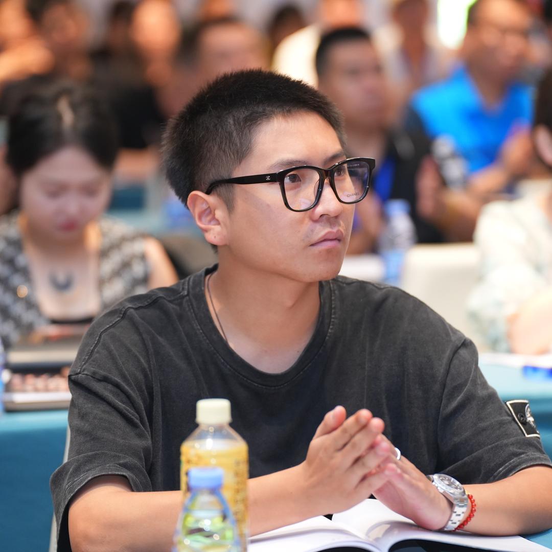 丝梦·感观艺术空间