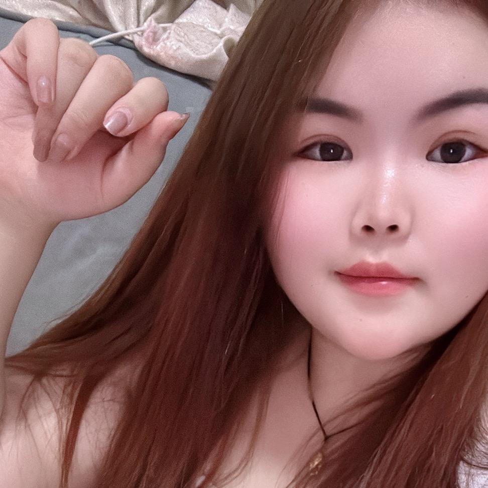 蜜桃女孩