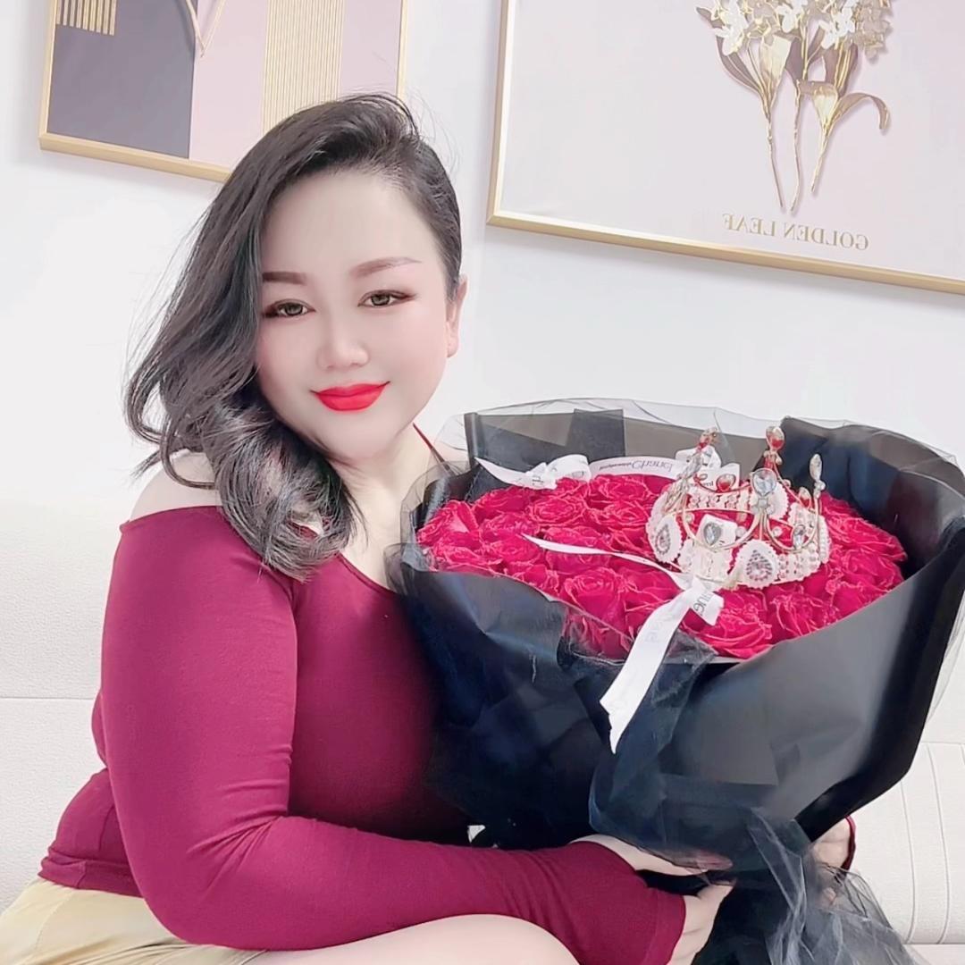 单身的小胖姐姐