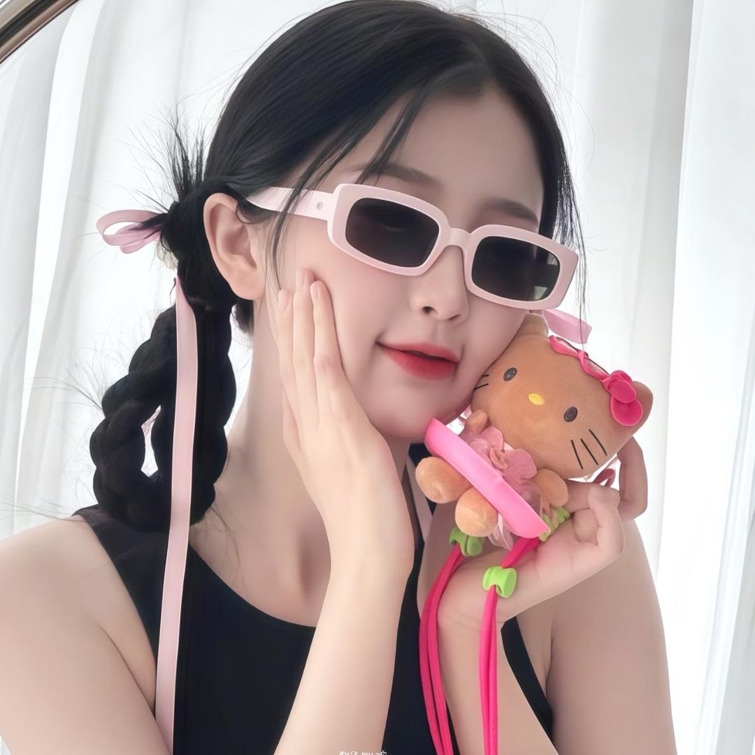 偷穿皇帝龙袍被打
