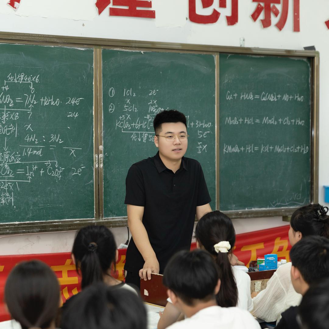 杨传重（明智教育）