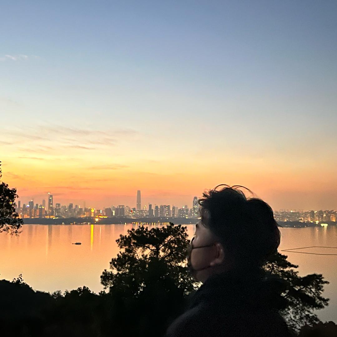 忽晚
