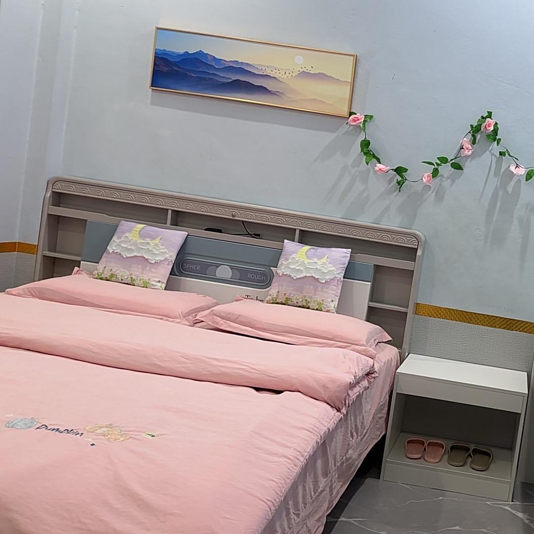 老挝华潘168酒店