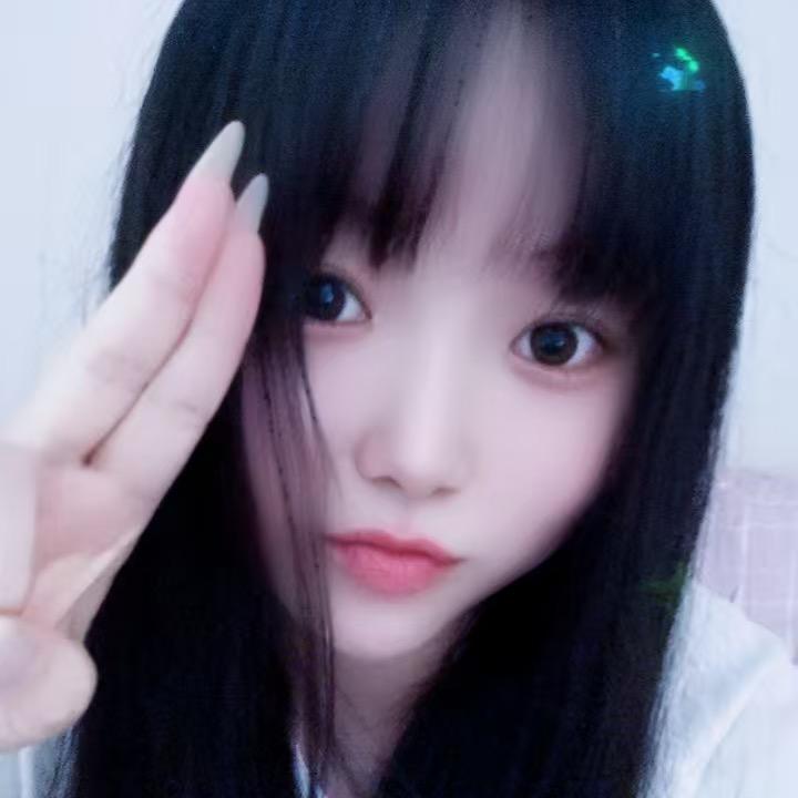 🌻L ⊹꙳✧˖iu～🍀