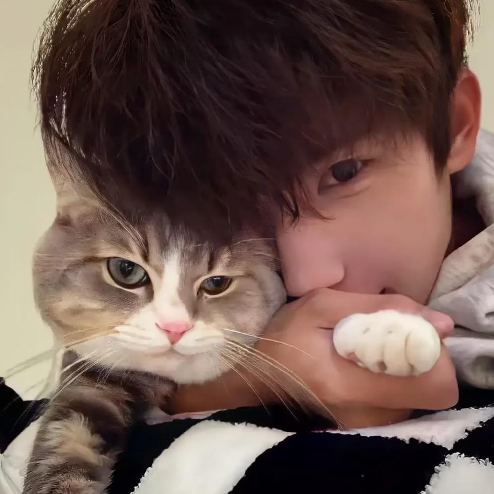 明明的朋友圈✌🏾