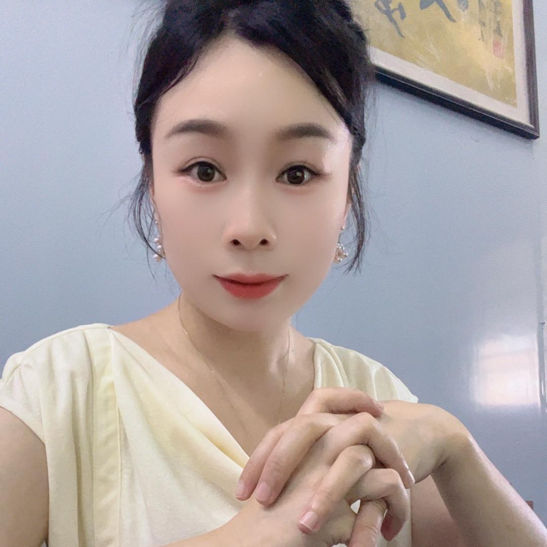 红姐泉州网红摆件