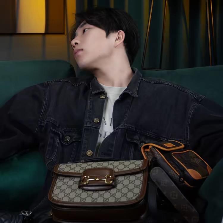 瑞年奢品主理人Henry