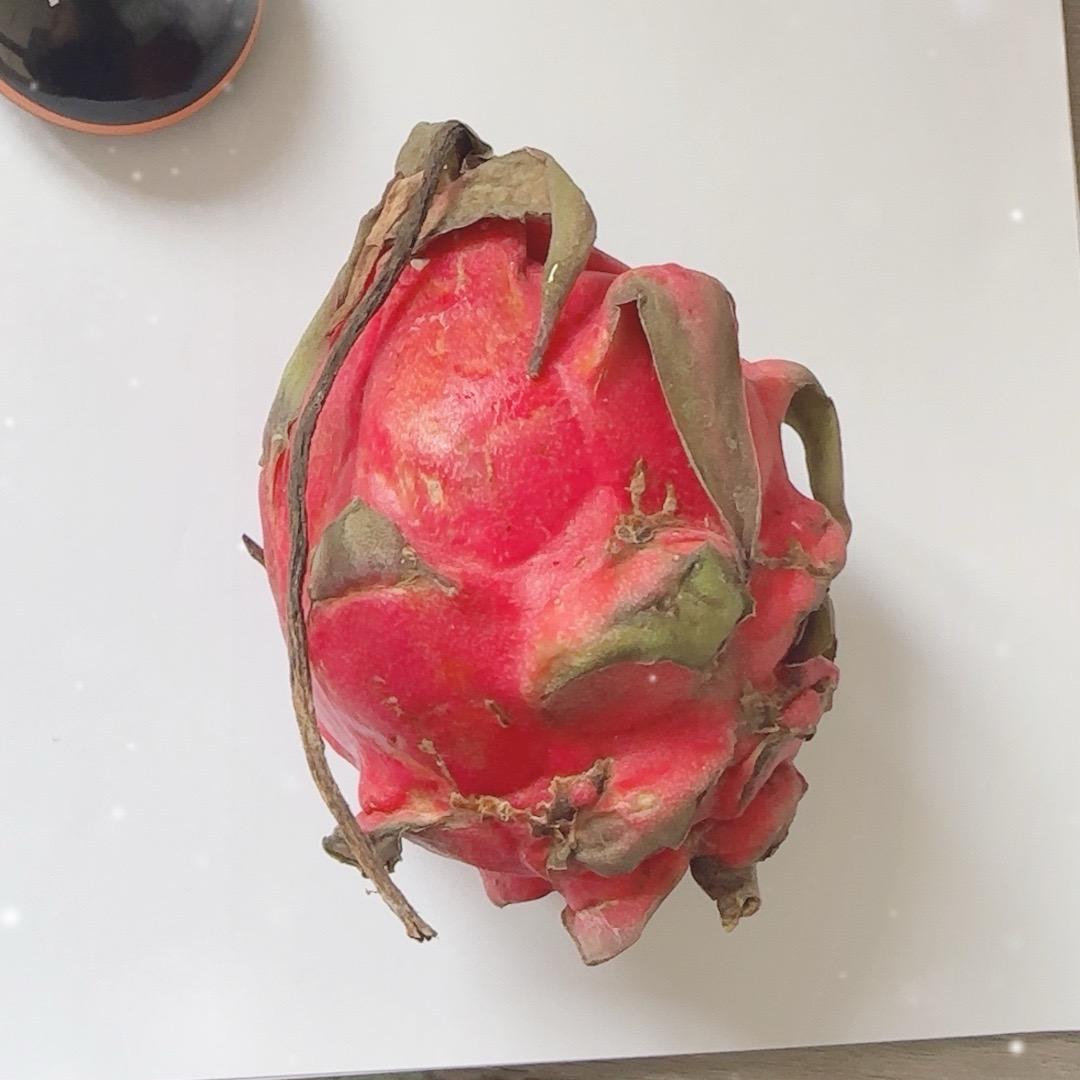 一个火龙果