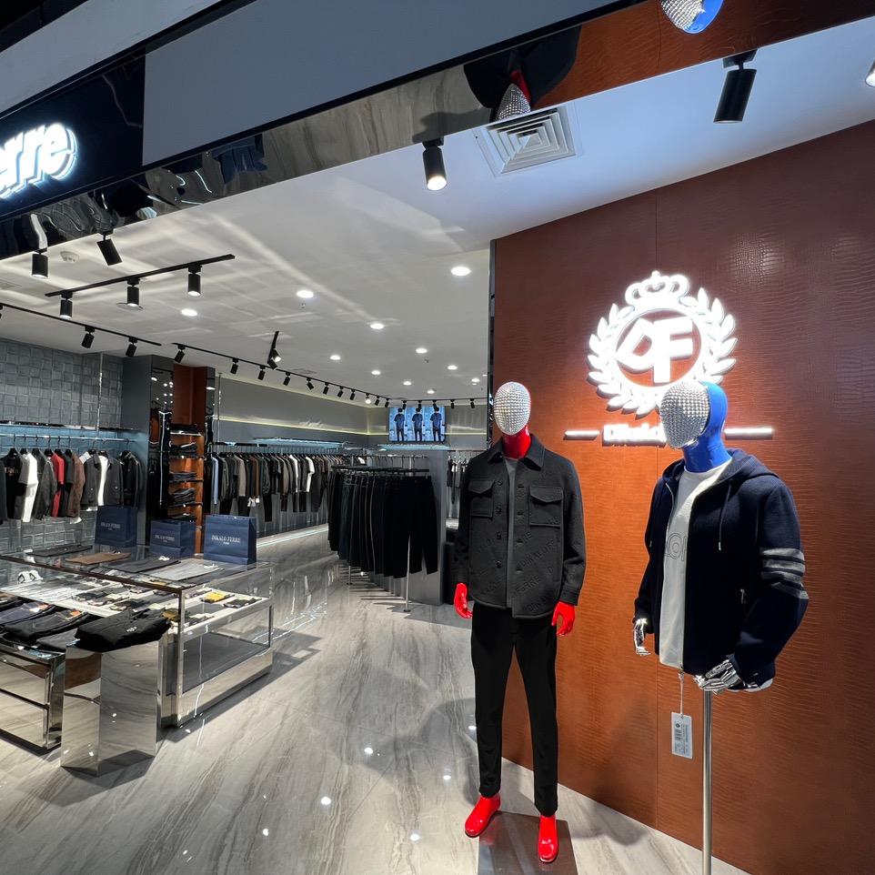 迪卡里奥费雷男装店DF