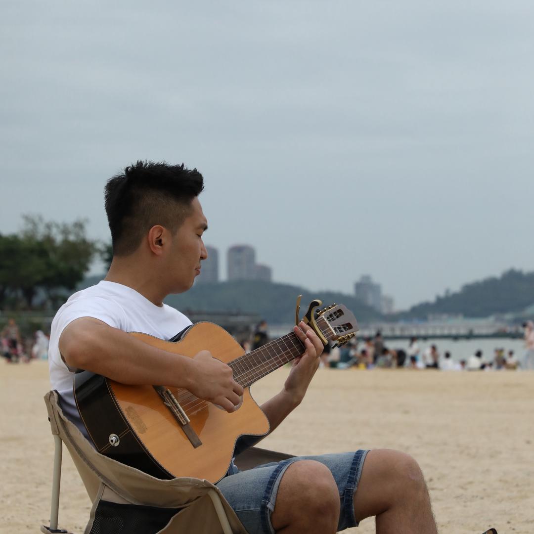 艾克老师🧑‍🏫