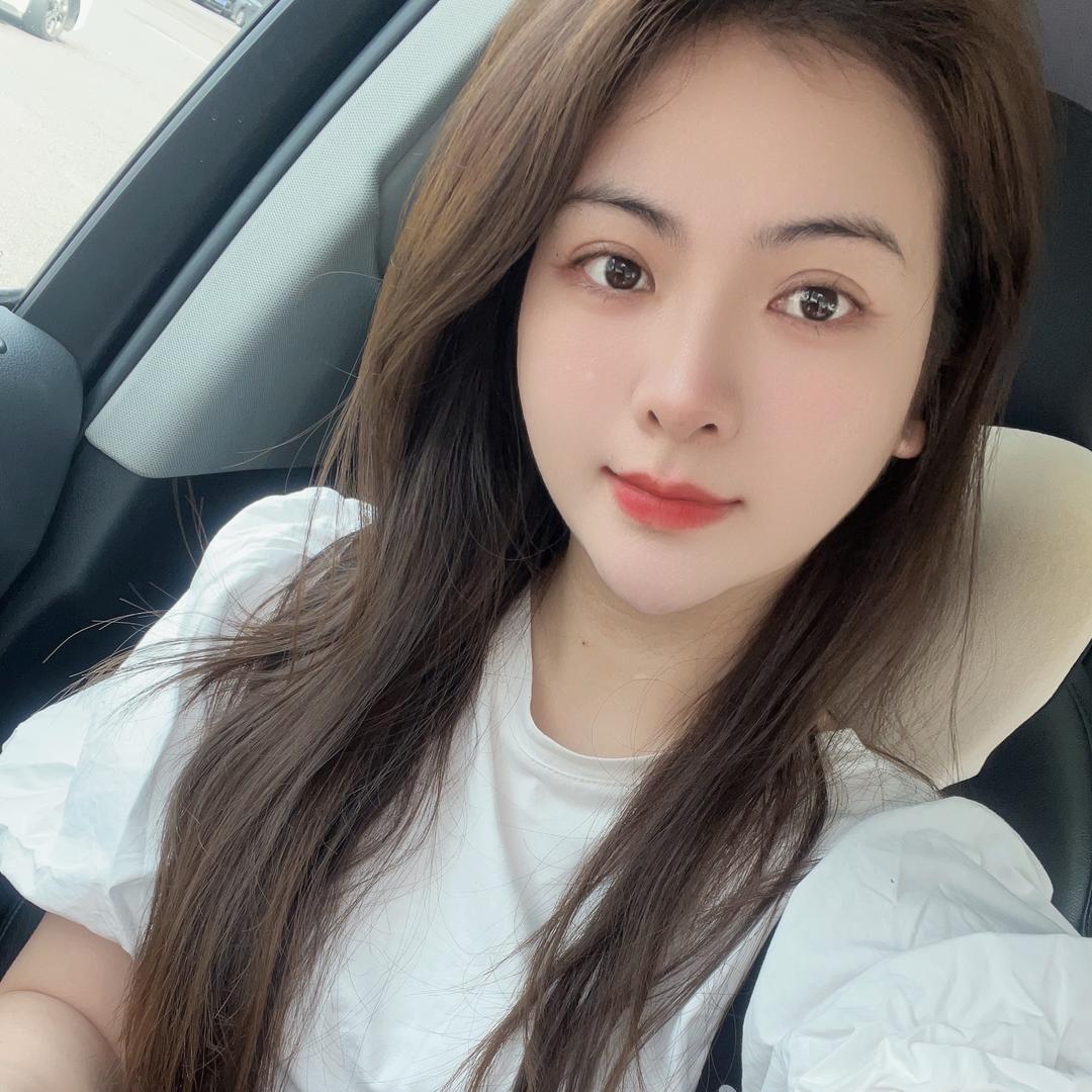 @是小柒