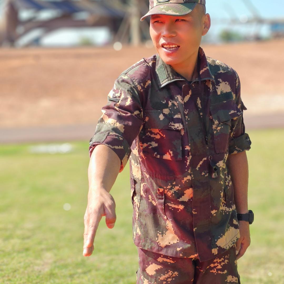 拓展团建  夏令营  励志感恩土狼覃教