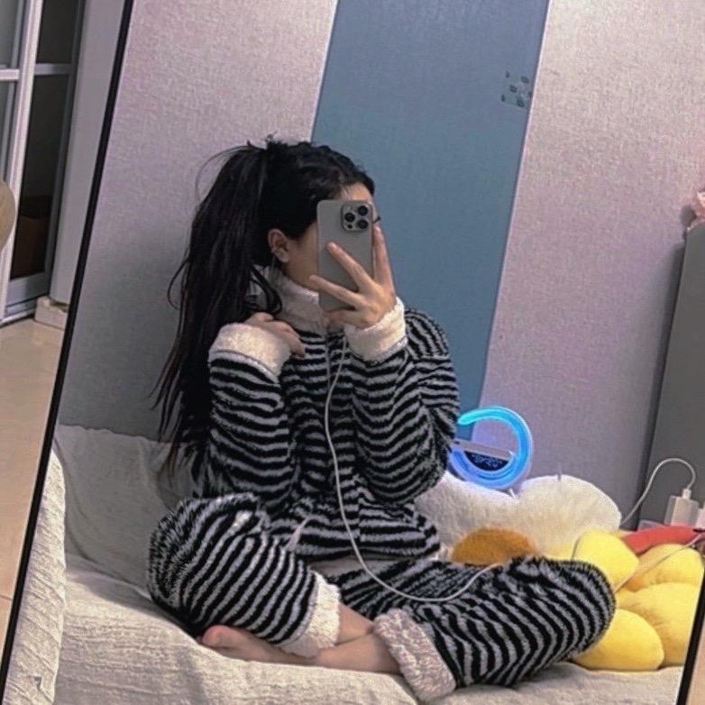 小  「  ᵐᵃᵒ 」 。