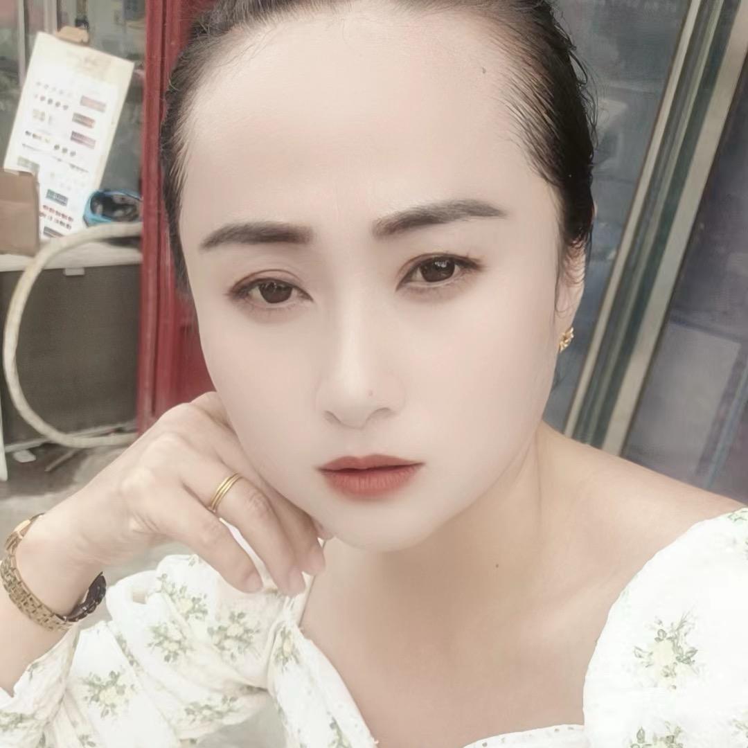 《猛犬俱乐部》张姐养比特