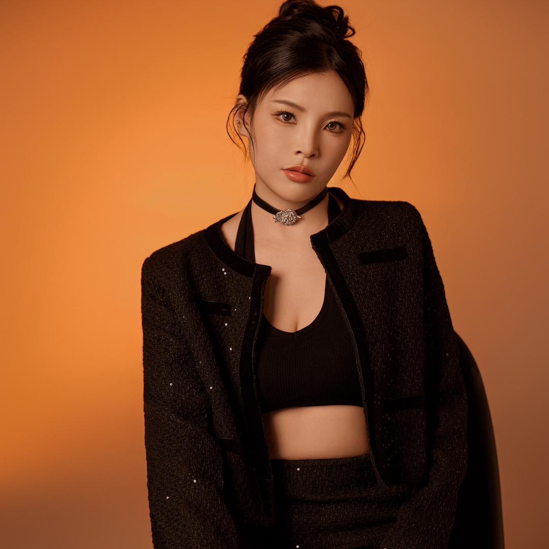 荷塘月色. 南商店733号