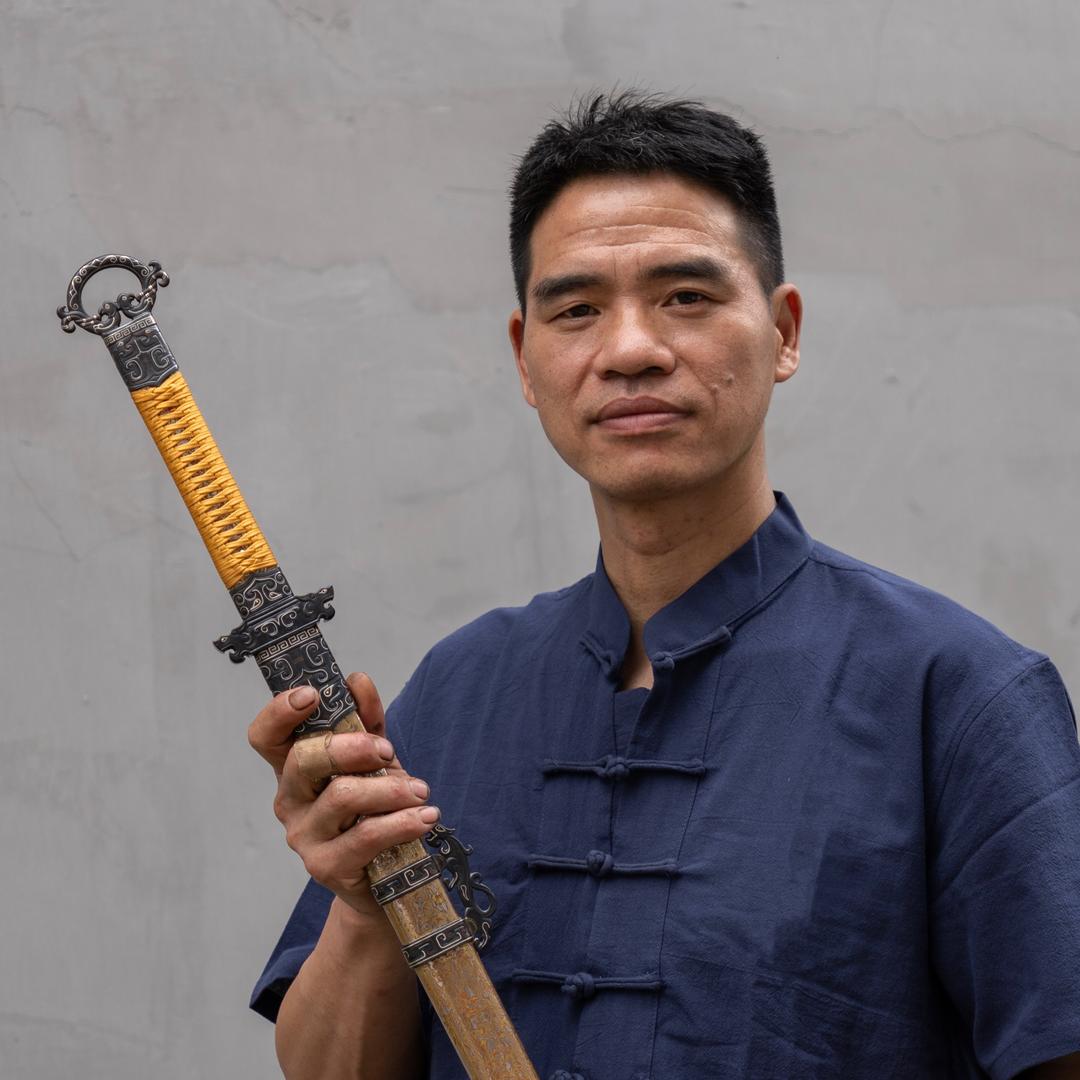 龙泉市卓树平刀剑工作室