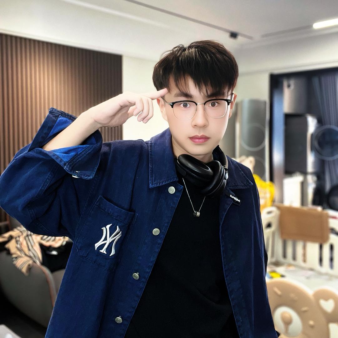专注网购的周老板