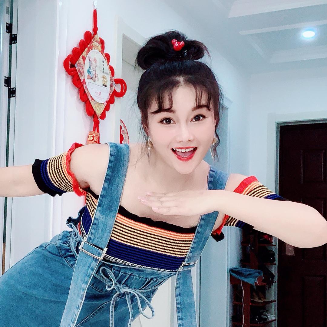 姚姚乐（蓁妈）