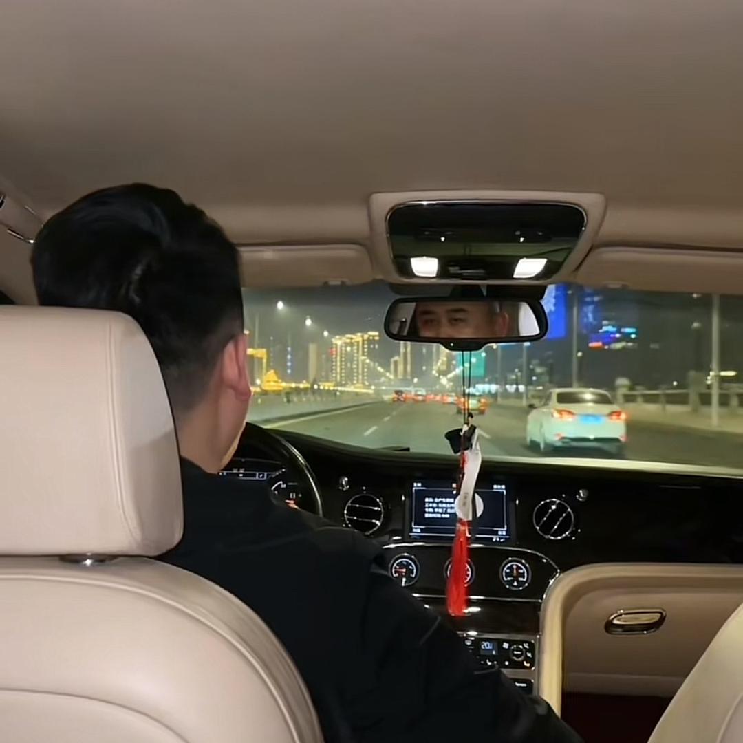 李先生