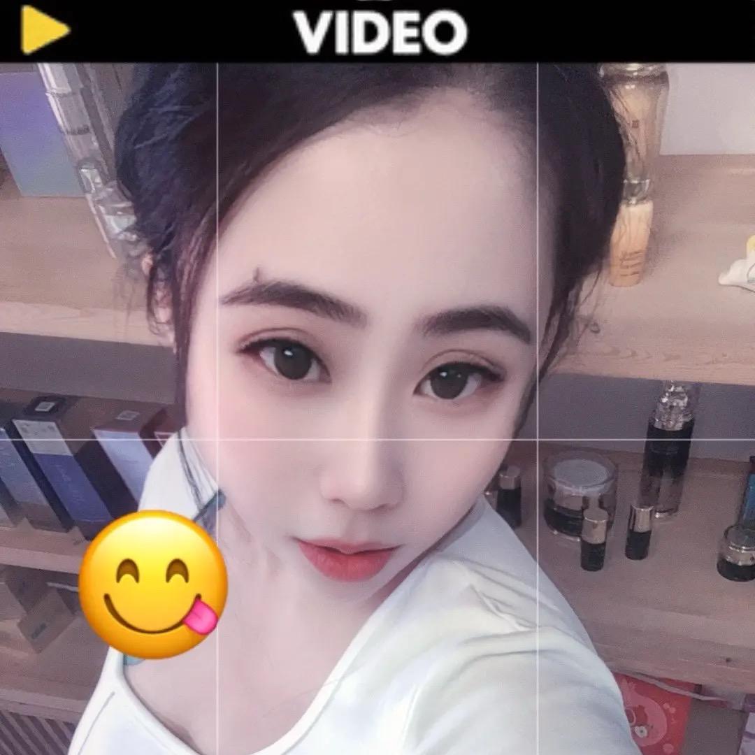 㿝氼