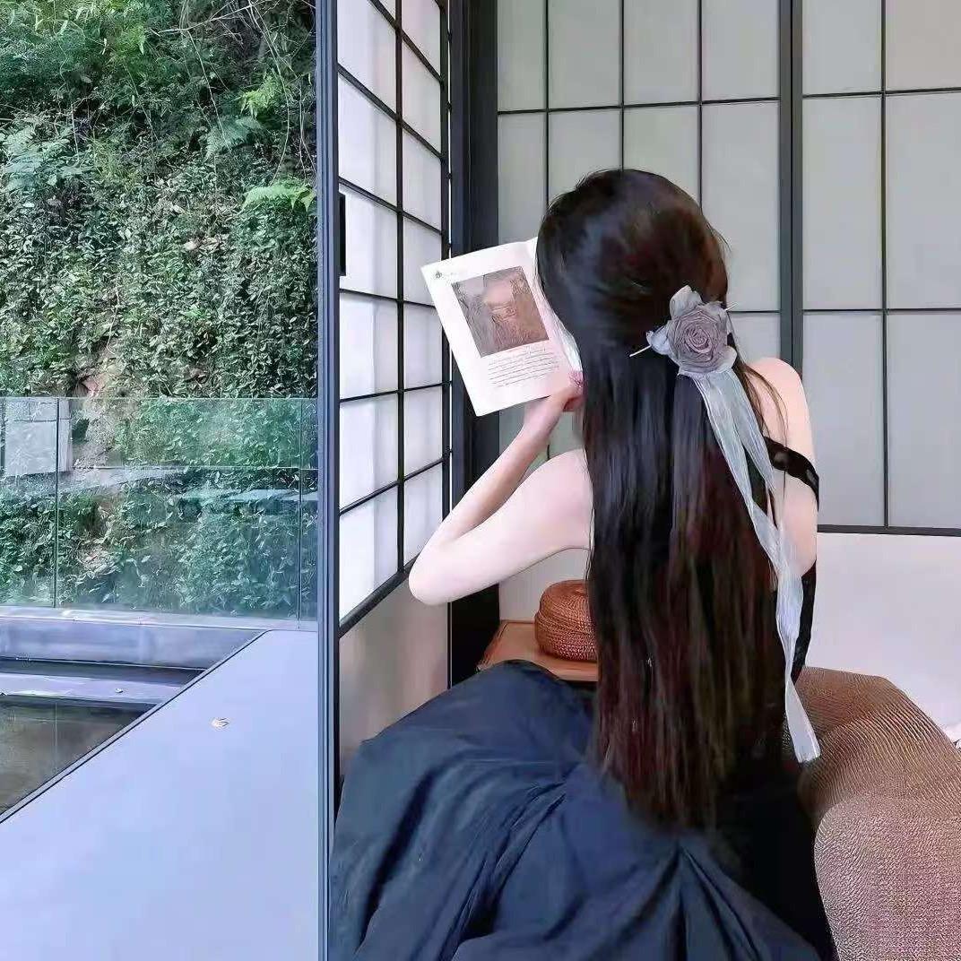 天生不爱说话（萍萍）