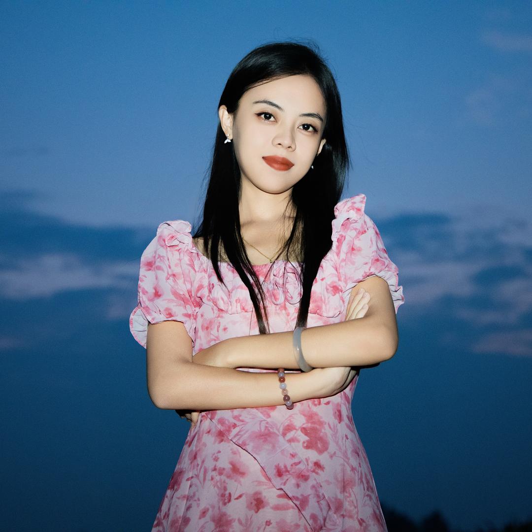 小萌和沙丽（🇨🇳🇮🇩）