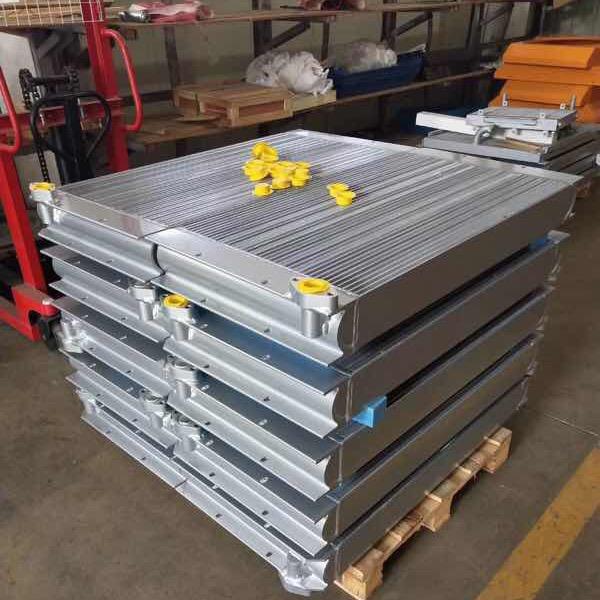 挖掘机散热器厂