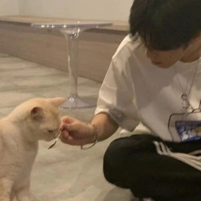 今晚早点睡i