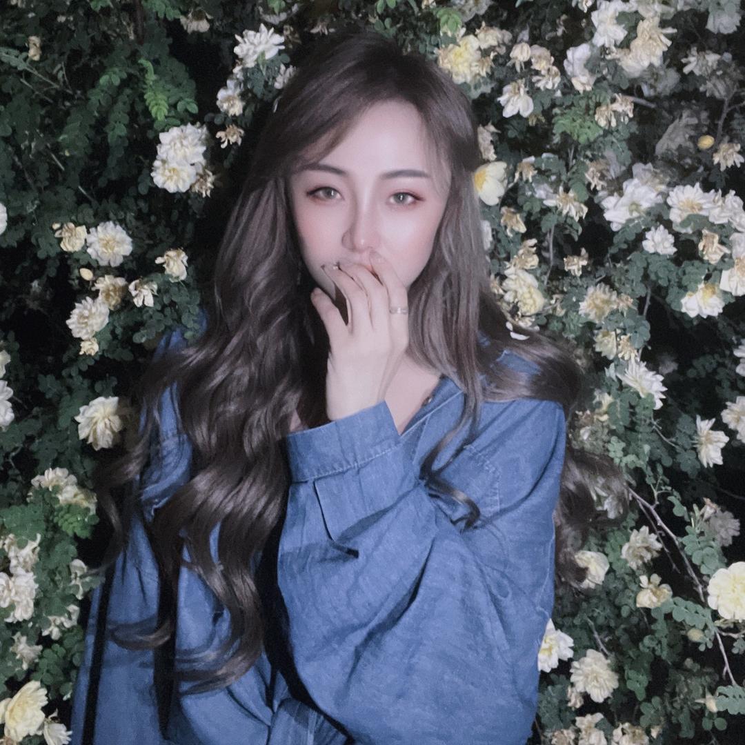 👑甜 大佬👑🧚‍♀️